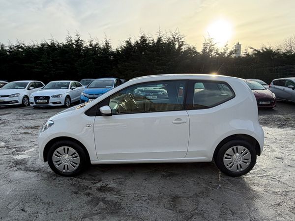 Volkswagen Up! 2016 Mint Condition/Low Mileage 374967767
