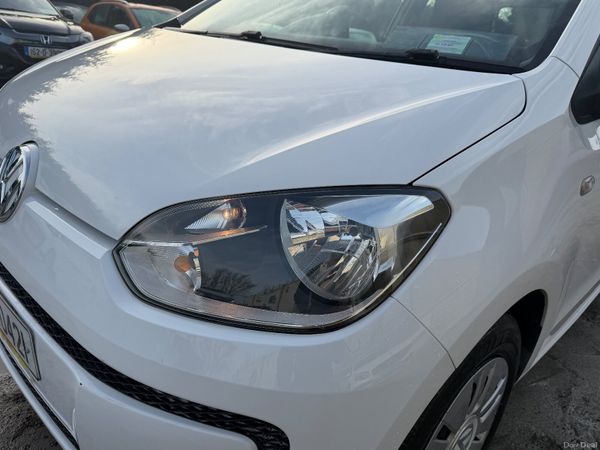 Volkswagen Up! 2016 Mint Condition/Low Mileage 374967769