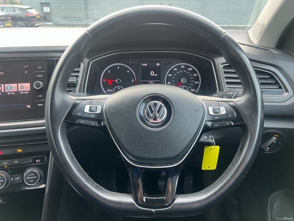 2019 Volkswagen T-Roc SE 1.6 TDI 374974141