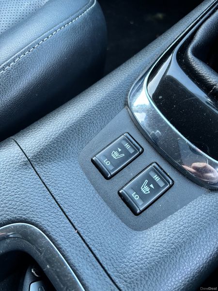 Nissan Pulsar 2015 375076119