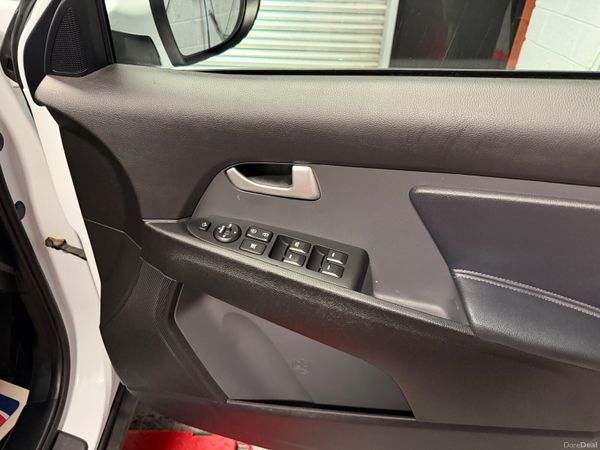 142 Kia Sportage      NEW NCT ! 375095937