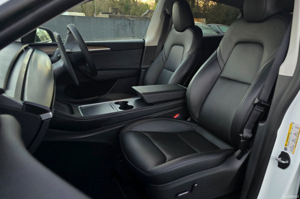 🔥 2024 Tesla Model Y RWD 375030443