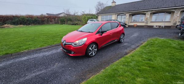 162 renault clio 1.2 automatic. 375141118