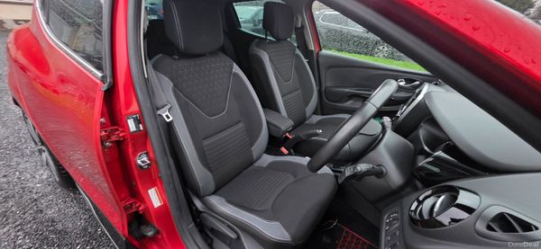 162 renault clio 1.2 automatic. 375141121