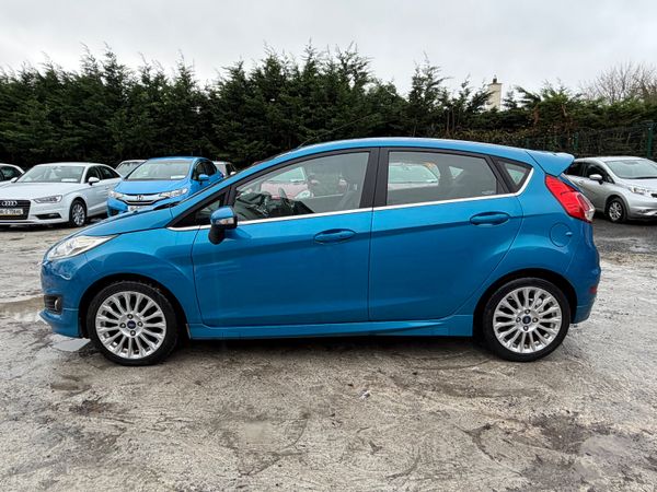 Ford Fiesta 2014 Automatic 375100627