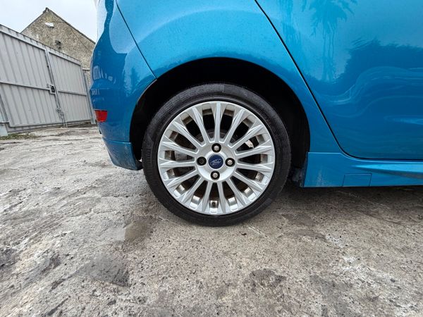 Ford Fiesta 2014 Automatic 375100629