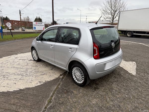 Volkswagen up 2015 Automatic 375244979