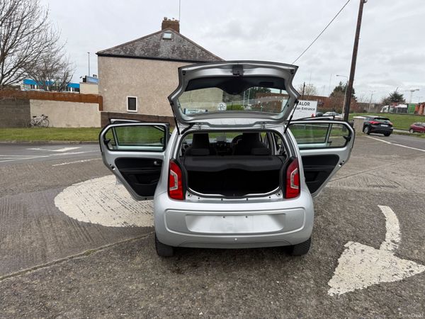 Volkswagen up 2015 Automatic 375244980