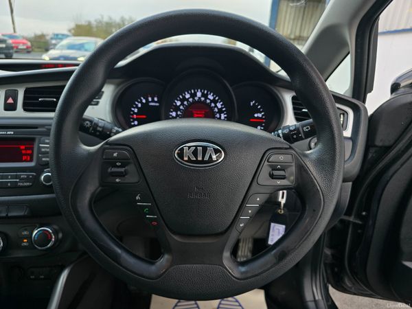 Kia Ceed 2015 1.4 DIESEL IDEAL STARTER CAR 375256819