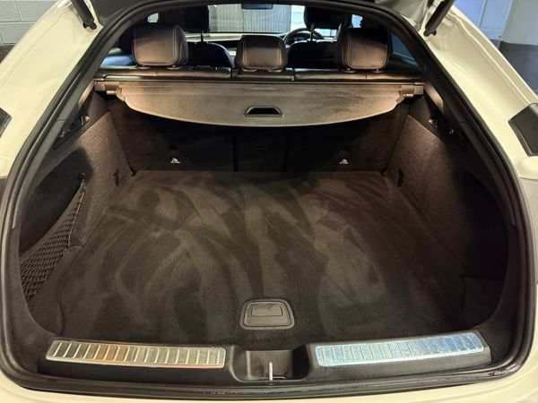 211 Mercedes-Benz GLC 200D Sport Coupe 375262759