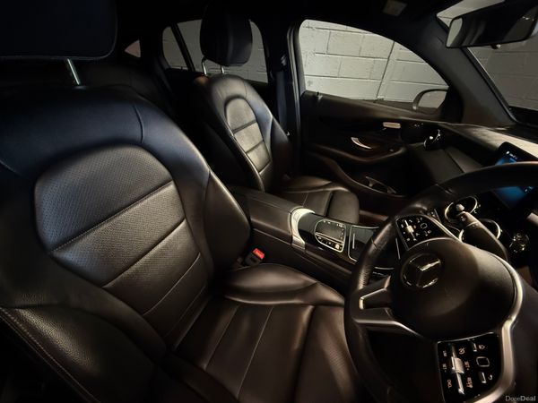 211 Mercedes-Benz GLC 200D Sport Coupe 375262735