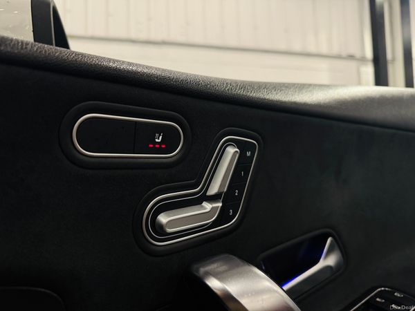 2018 Mercedes A180 AMG Line-Premium Plus-Pan roof 375271689