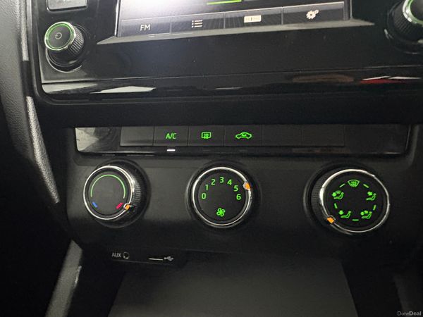 2016 Skoda Octavia Combi Estate 1.6 110 Bhp 375290783