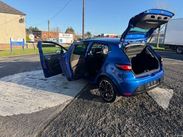 Renault clio 2017 1.2 petrol Auto 375296506