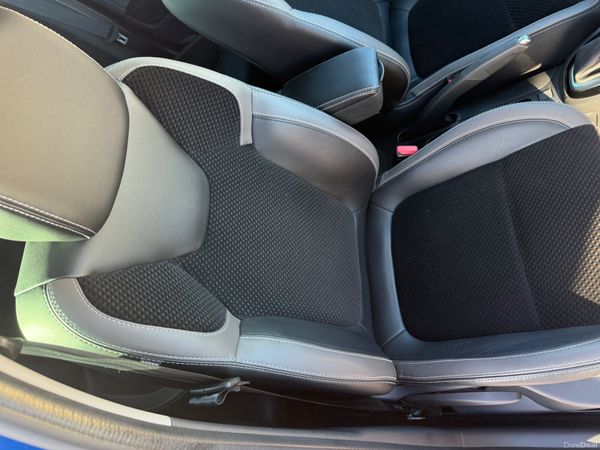 Renault clio 2017 1.2 petrol Auto 375296510