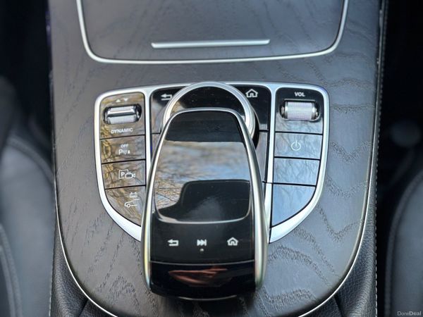 192 Mercedes-Benz E-Class E 300 de Plug-in hybrid 375205445