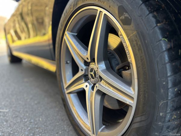 192 Mercedes-Benz E-Class E 300 de Plug-in hybrid 375205423