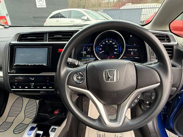 2017 HONDA FIT 1.5 HYBRID AUTOMATIC 375209732