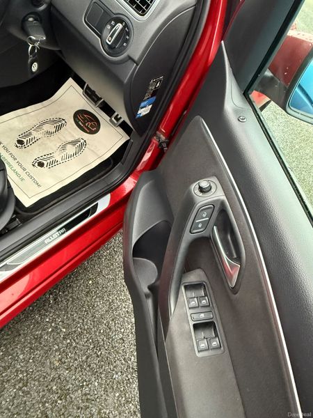 2016 VOLKSWAGEN POLO 1.2 PETROL AUTOMATIC 375210135