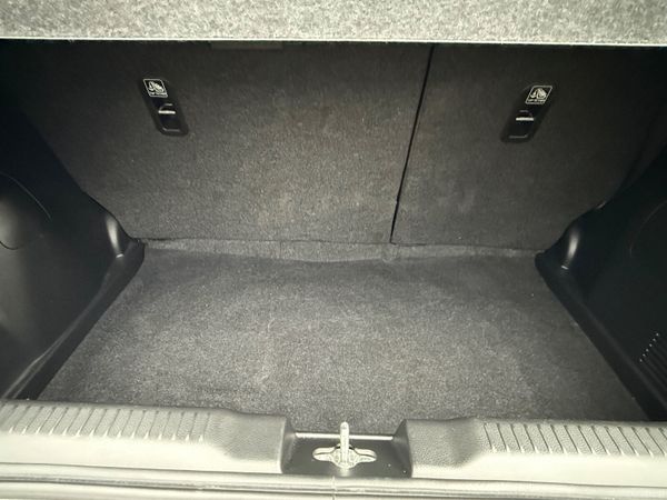 2020 Suzuki Swift 375210507