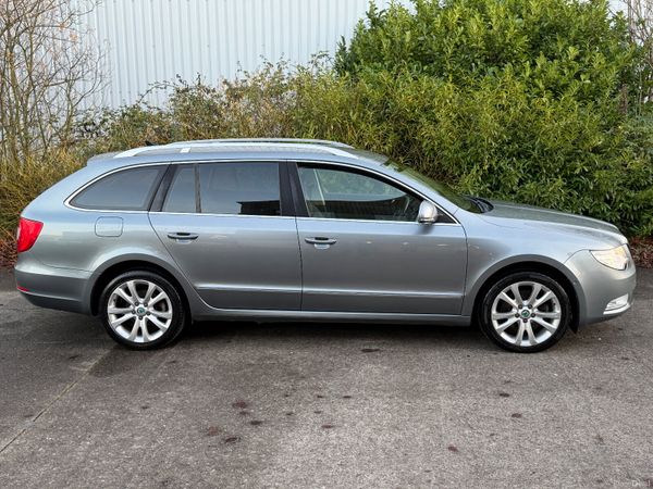 Skoda Superb DSG/LOW KM/AUTO 375226847