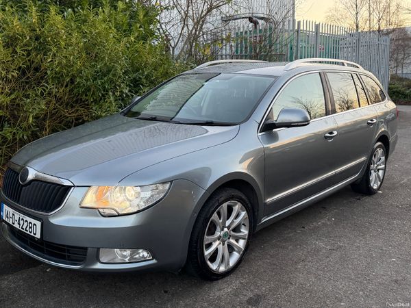 Skoda Superb DSG/LOW KM/AUTO 375226945