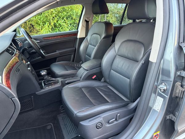 Skoda Superb DSG/LOW KM/AUTO 375226937