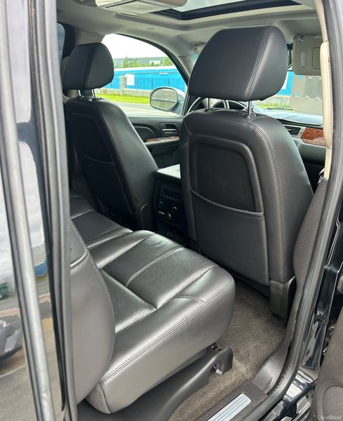 2013 Chevy Avalanche 5.3 V8 petrol 375356512