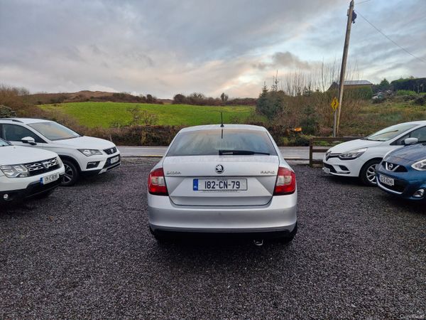 Skoda Rapid 2018 375391287