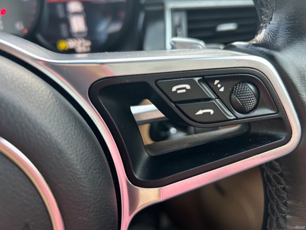 Porsche Macan 2016 , FSH from Porsche, AWD 375314656