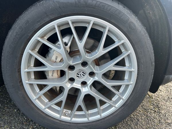 Porsche Macan 2016 , FSH from Porsche, AWD 375314600