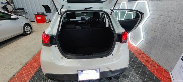 162 Mazda Demio 1.3 Petrol Automatic 375467175