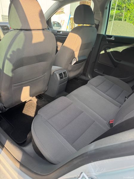 Volkswagen Golf Automatic 375471101