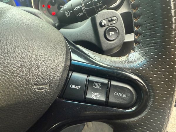 2012 Honda Fit Shuttle Hybrid Automatic 375497266