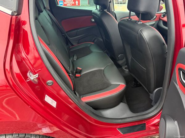 Renault clio 2018 1.2 petrol Automatic 375439616