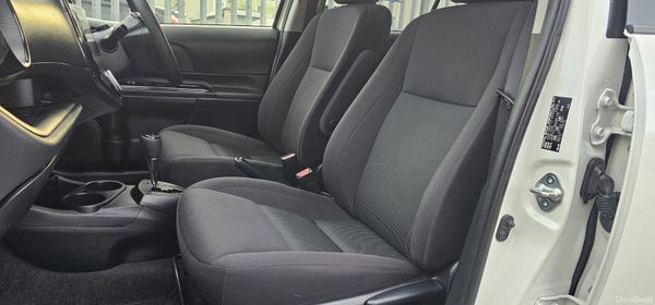 2019 (192) Toyota Aqua | White 375550041