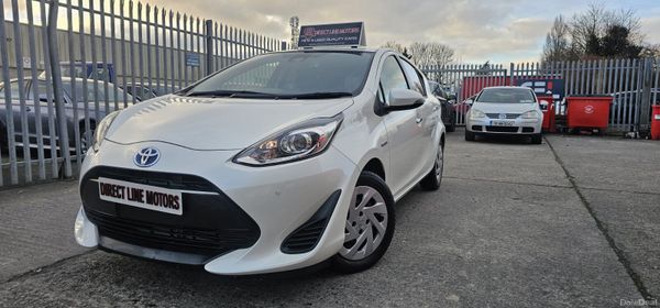 2019 (192) Toyota Aqua | White 375550025