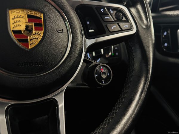 Porsche Cayenne 3.0 V6 E Hybrid-Night Edition 375565953