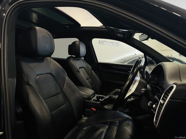 Porsche Cayenne 3.0 V6 E Hybrid-Night Edition 375565955