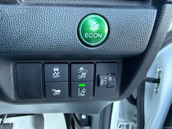 2019 Honda Jazz/Fit 1.5 Petrol Hybrid,Automatic 375592771