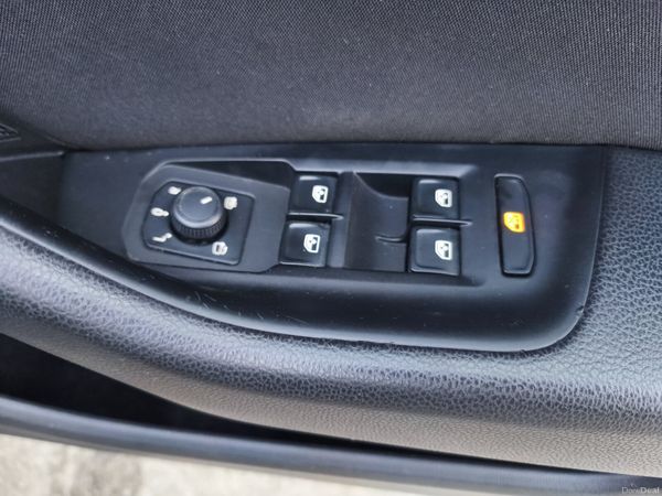 2017 Volkswagen Passat AA Approved 1 Year Warranty 375530630