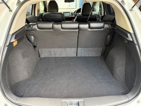 2016 Honda vezel 1.5 hybrid, Auto ,only 54k Miles 375642951