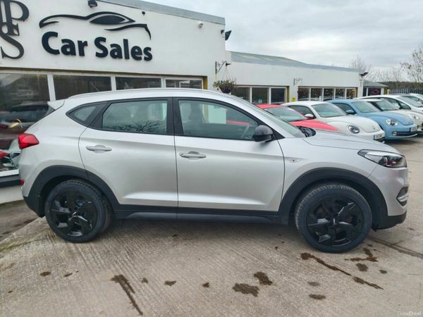 Hyundai Tucson 1.7 D Comfort 375678732