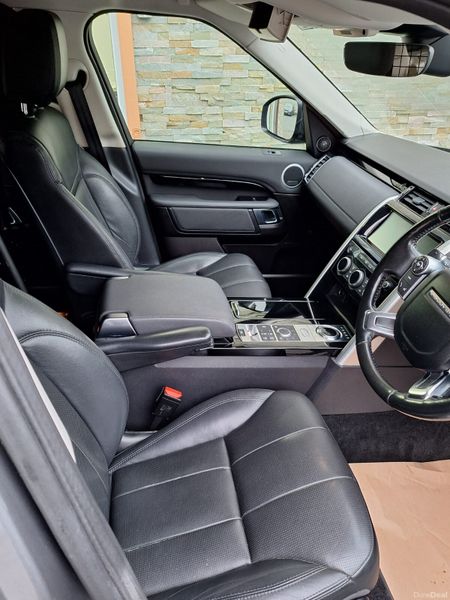 Land Rover Discovery 2018 375602076