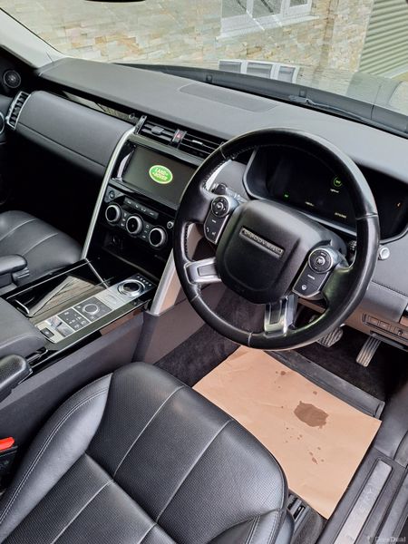 Land Rover Discovery 2018 375602078