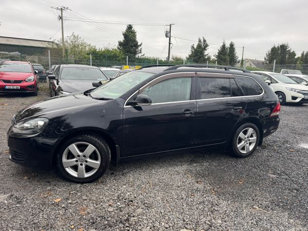 Volkswagen Golf Automatic 375768562