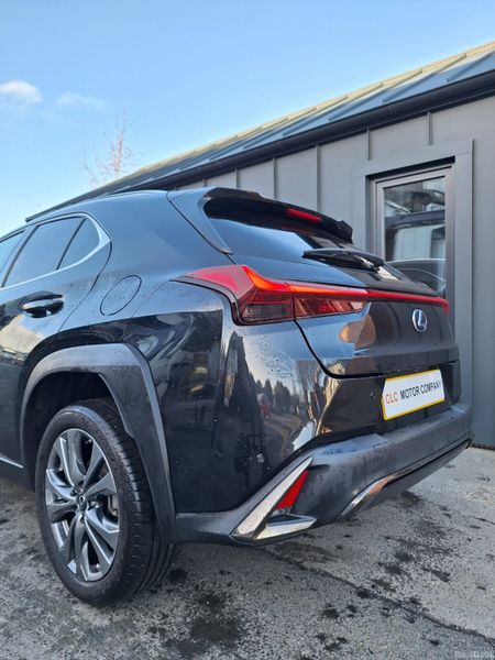 2023 lexus ux250h Fsport 375795179