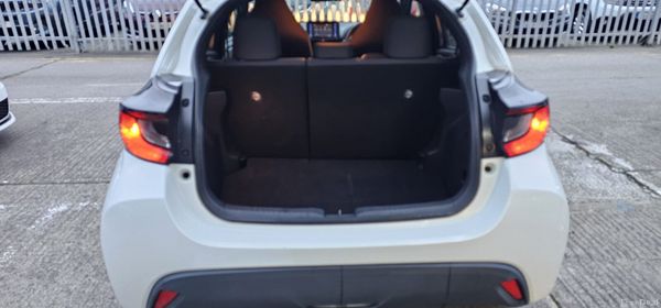 2020 Toyota Yaris 375720126