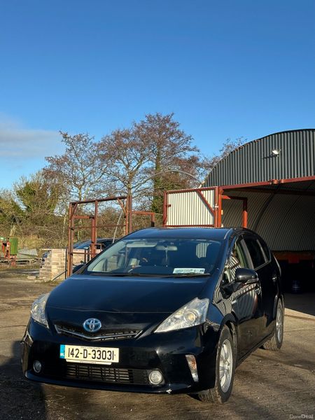 Toyota Prius Alpha 2014 7 seater 375849987