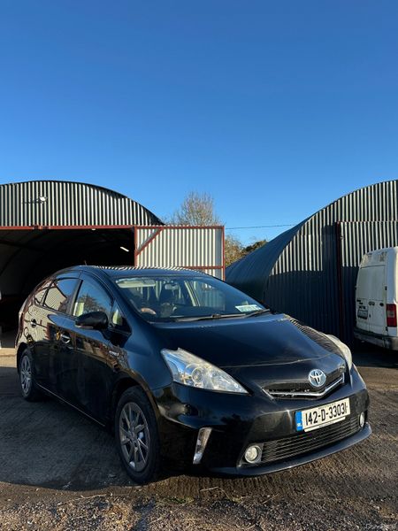 Toyota Prius Alpha 2014 7 seater 375849996